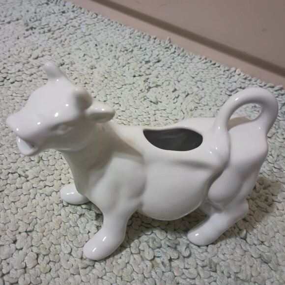 Cow creamer dinner servewear - Picture 1 of 3